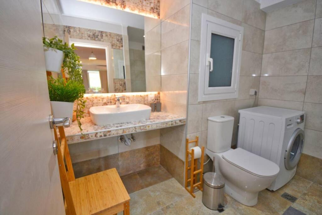 Deluxe White Appartement Potamós