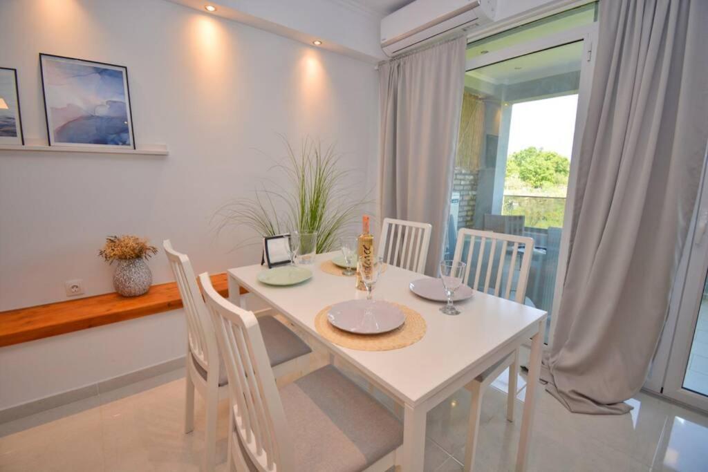 Deluxe White Potamos (Corfu)
