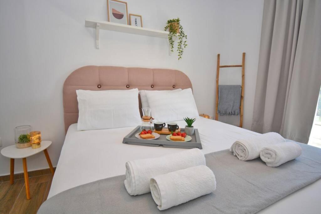 Apartment Deluxe White